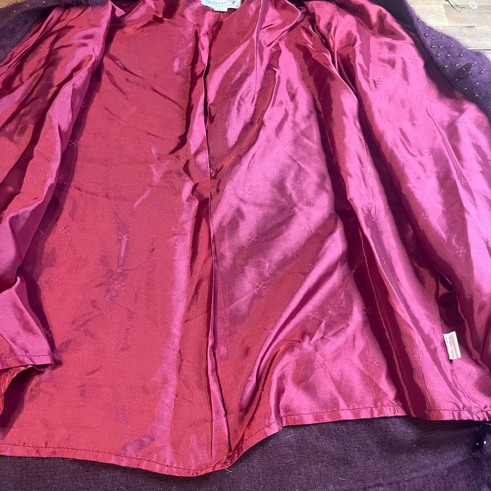 Vintage woman’s Burgundy Angora beaded button down cardigan luxury Soft - Picture 11 of 13